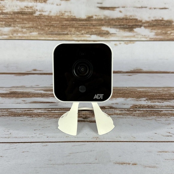 ADT Pulse OC835-V3 720P HD Wireless Outdoor Smart Home Security CAMERA ONLY - Picture 1 of 4